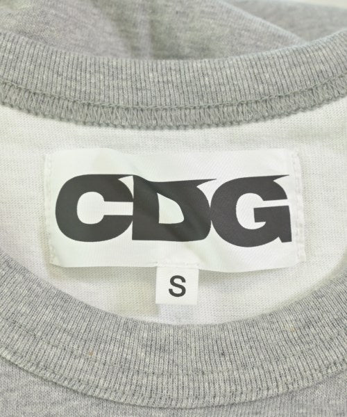 CDG เสื้อยืด/เสื้อท็อปส์