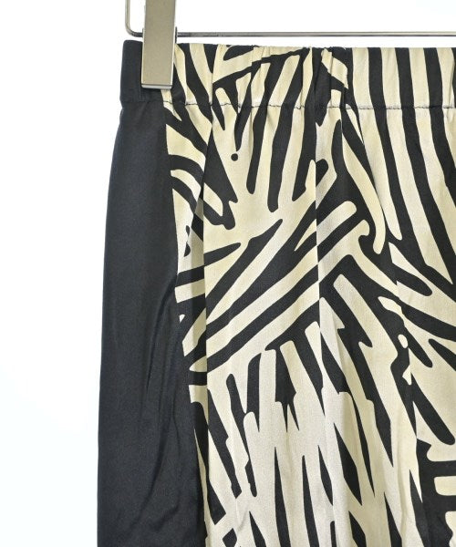 ZERO+MARIA CORNEJO กระโปรงยาวถึงเข่า