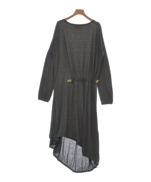 Roque ชุดเดรส