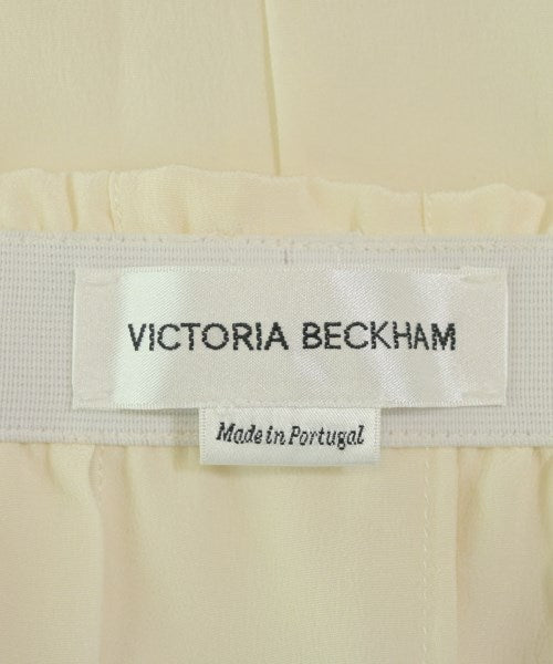 Victoria Beckham กระโปรงยาวถึงเข่า