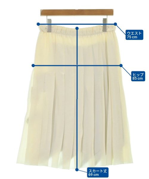 Victoria Beckham กระโปรงยาวถึงเข่า