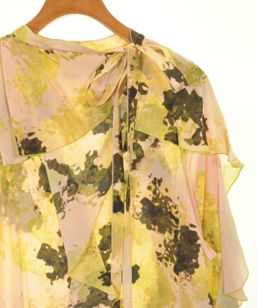 Victoria Beckham เสื้อลำลอง