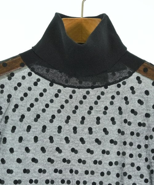 Victoria Beckham เสื้อกันหนาว