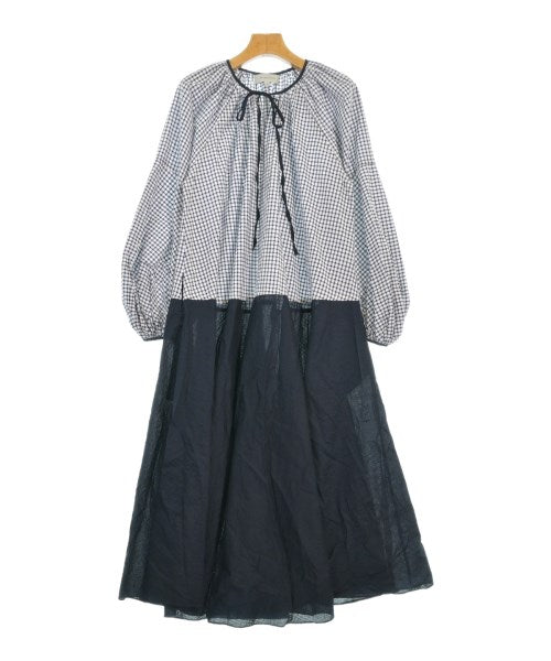 Lee Mathews ชุดเดรส