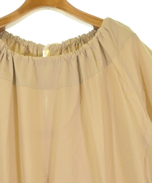 Lee Mathews ชุดเดรส