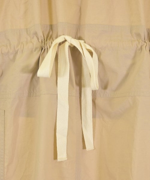 Lee Mathews ชุดเดรส