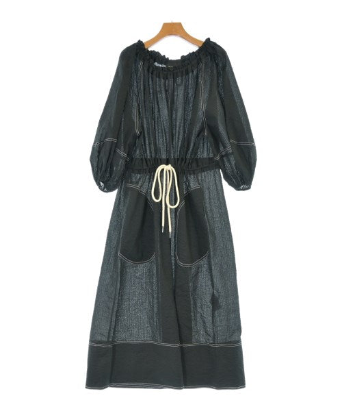 Lee Mathews ชุดเดรส