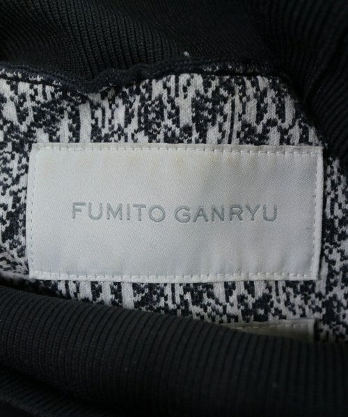 FUMITO GANRYU เสื้อกั๊ก