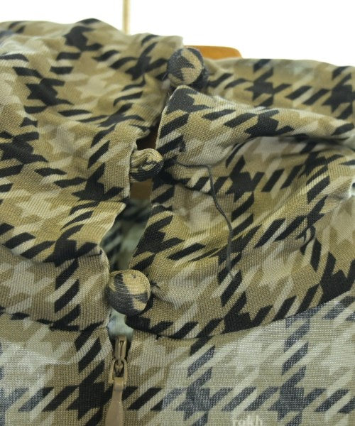 rokh เสื้อยืด/เสื้อท็อปส์