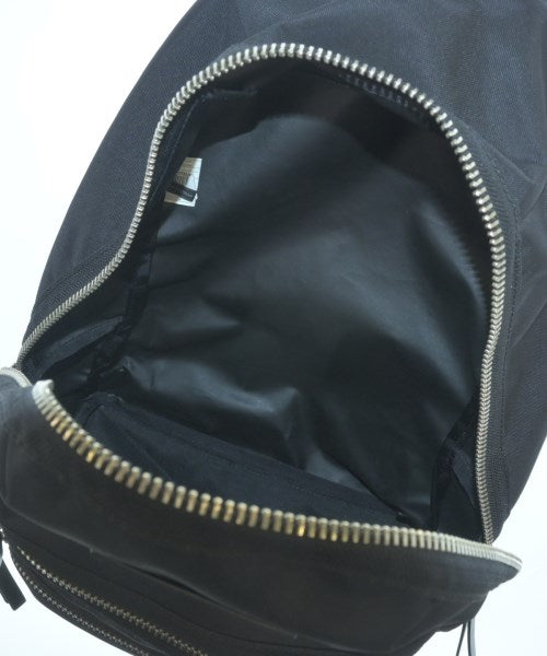 MARC JACOBS เป้สะพายหลัง