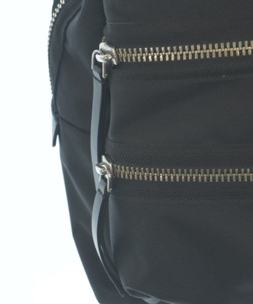 MARC JACOBS เป้สะพายหลัง