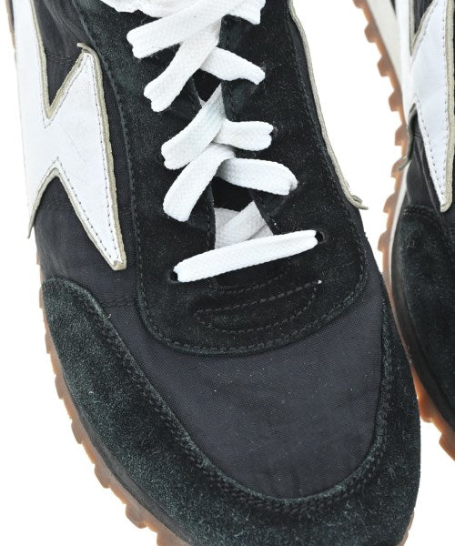 MARC JACOBS รองเท้าผ้าใบ