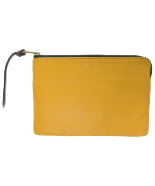 MARC JACOBS คลัตช์