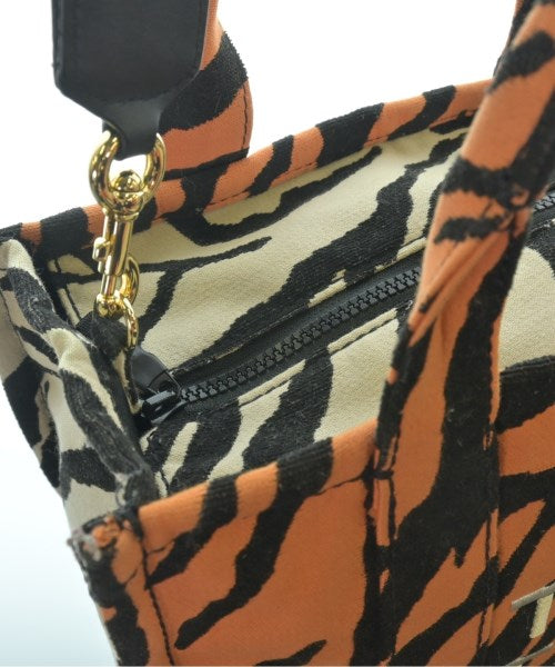 MARC JACOBS กระเป๋าถือขนาดใหญ่