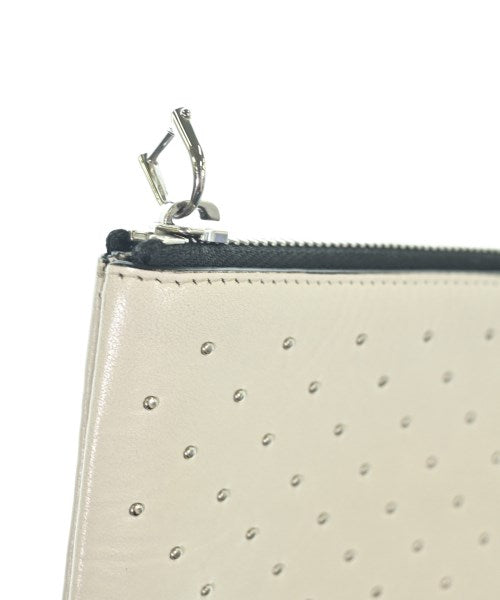 MARC JACOBS คลัตช์