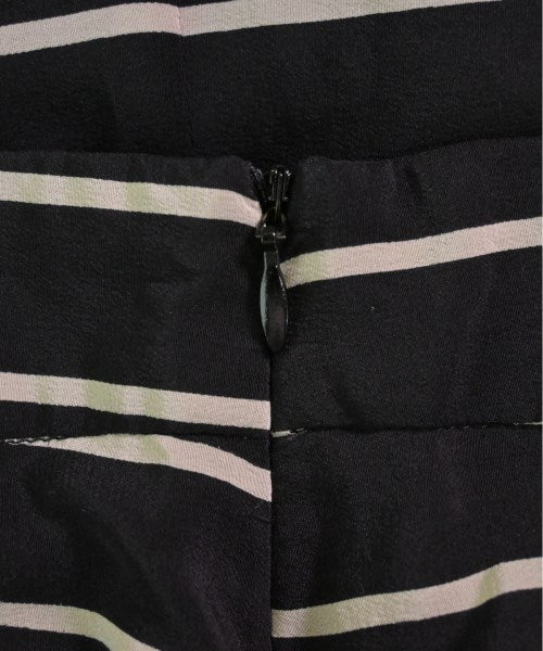 CoSTUME NATIONAL กระโปรงยาวถึงเข่า