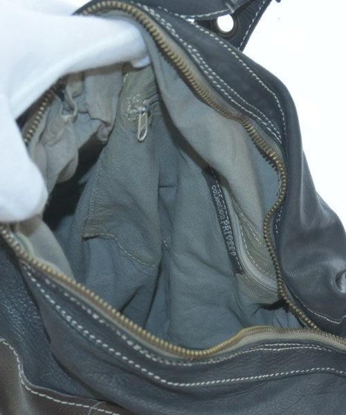 COLLECTION PRIVEE? กระเป๋าสะพาย