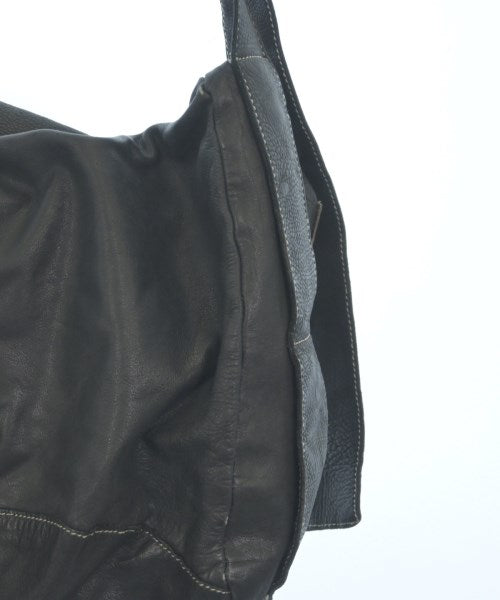 COLLECTION PRIVEE? กระเป๋าสะพาย