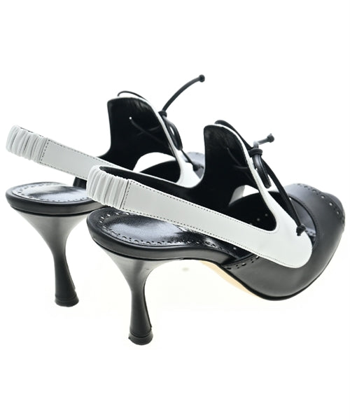 MANOLO BLAHNIK รองเท้าแตะ