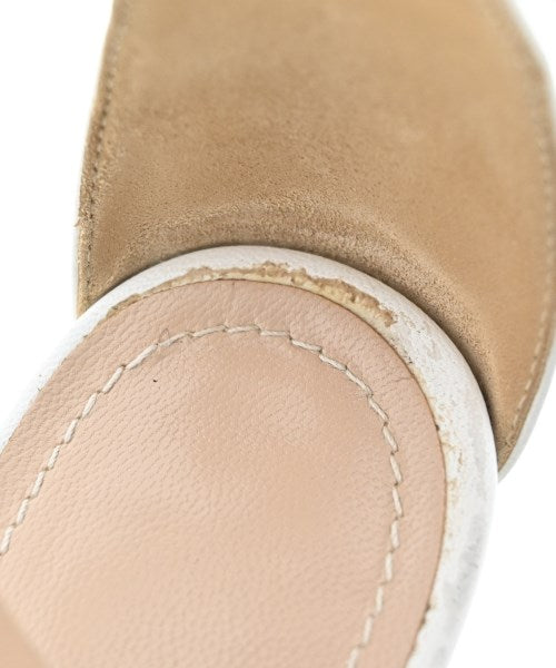 MANOLO BLAHNIK รองเท้าแตะ