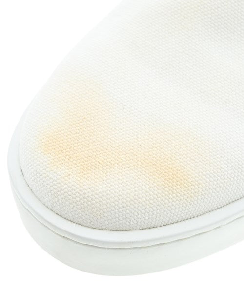 MANOLO BLAHNIK รองเท้าผ้าใบ