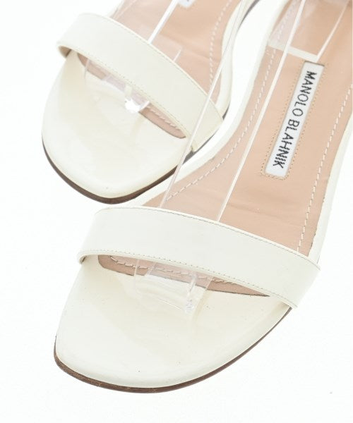 MANOLO BLAHNIK รองเท้าแตะ