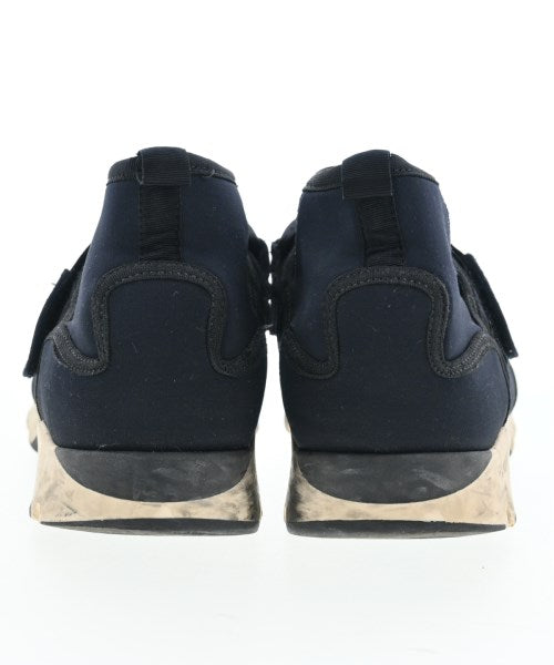 MARNI รองเท้าผ้าใบ