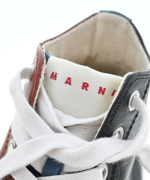MARNI รองเท้าผ้าใบ