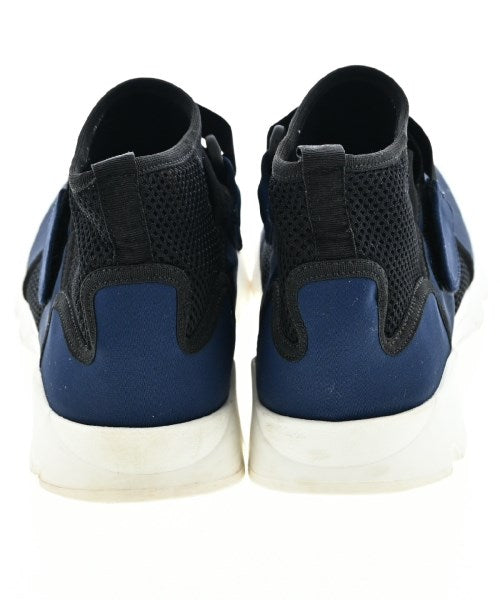 MARNI รองเท้าผ้าใบ