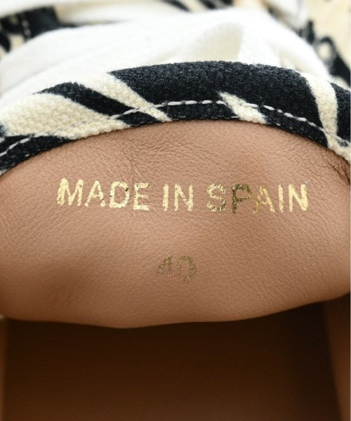 MARNI รองเท้าผ้าใบ