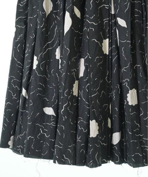 MARNI กระโปรงยาวถึงเข่า
