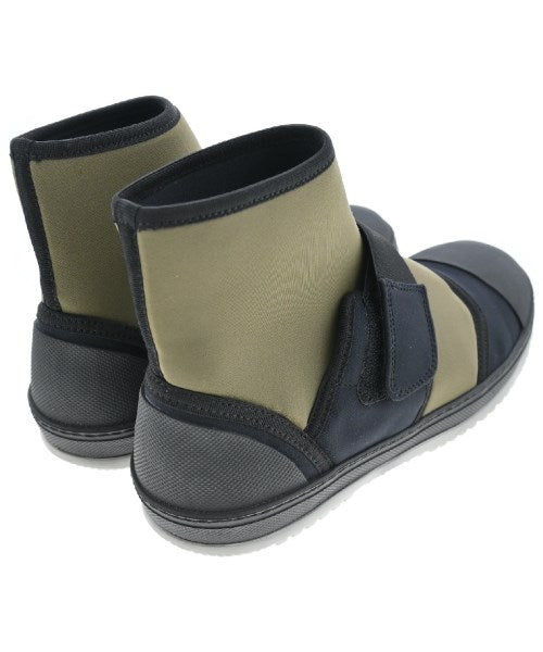 MARNI รองเท้าผ้าใบ