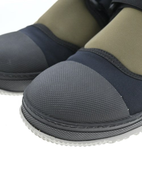 MARNI รองเท้าผ้าใบ