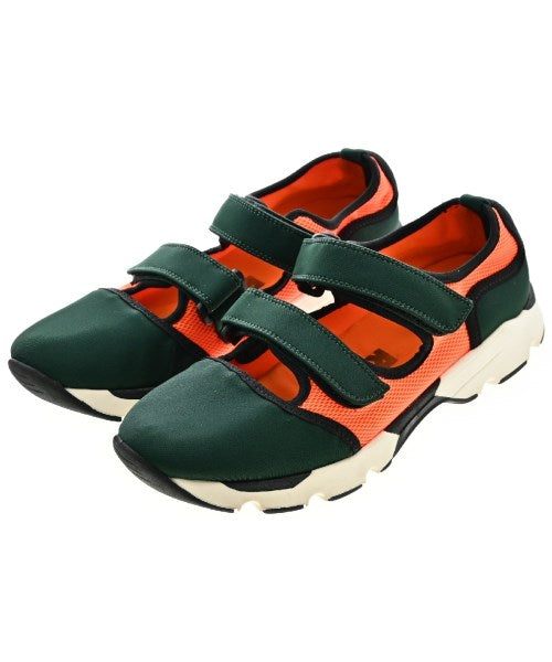 MARNI รองเท้าผ้าใบ