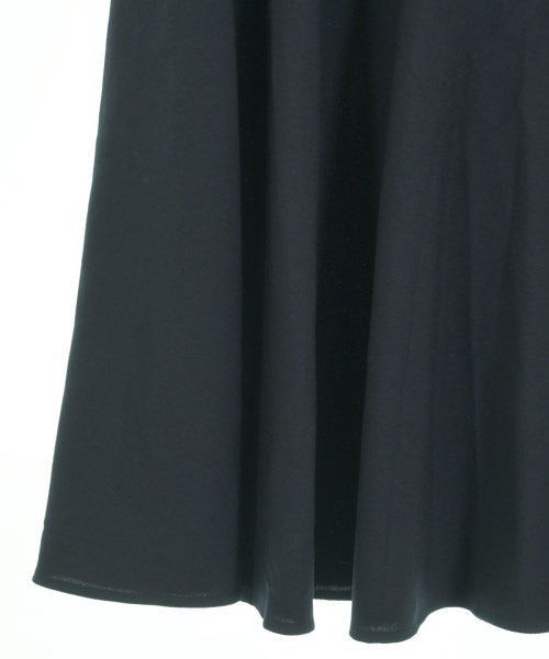 MARNI กระโปรงยาวถึงเข่า