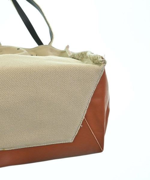 MARNI กระเป๋าถือขนาดใหญ่