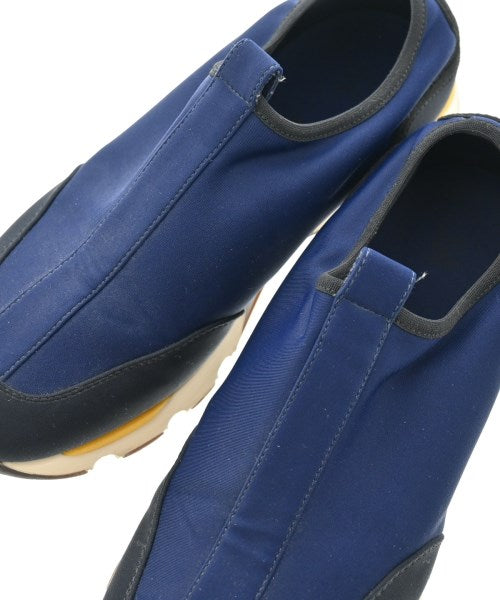 MARNI รองเท้าผ้าใบ