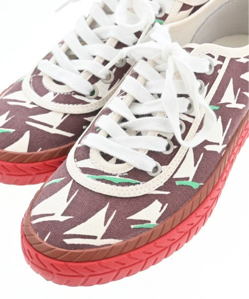 MARNI รองเท้าผ้าใบ
