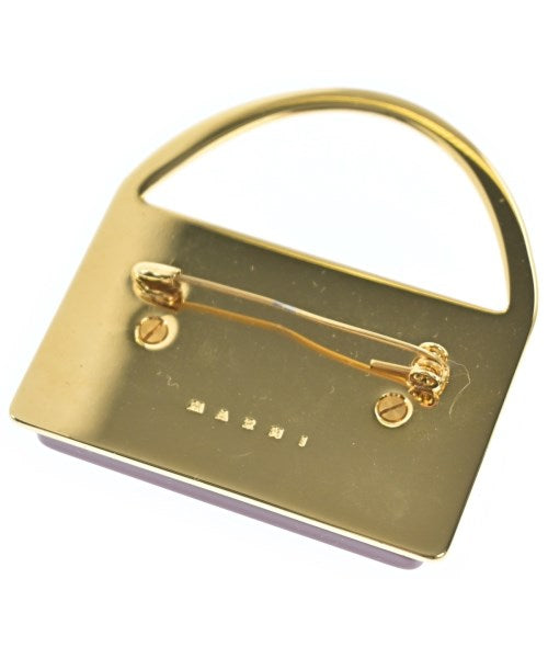 MARNI เครื่องประดับบนกระเป๋า