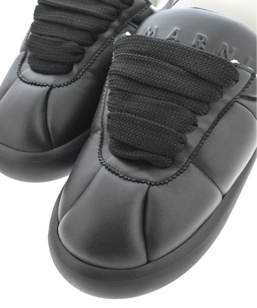 MARNI รองเท้าผ้าใบ