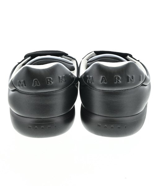 MARNI รองเท้าผ้าใบ