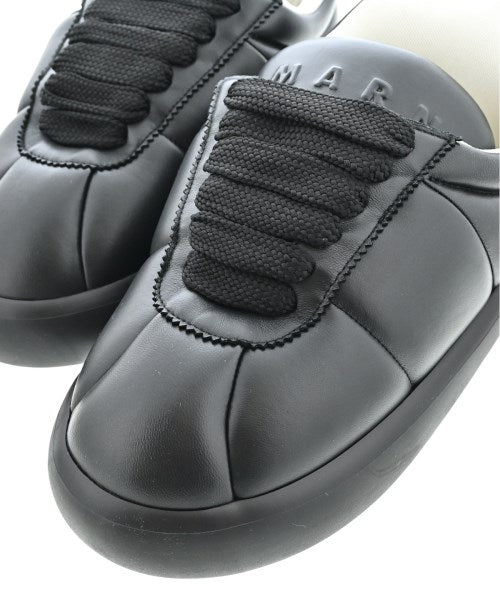MARNI รองเท้าผ้าใบ