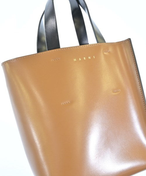 MARNI กระเป๋าถือขนาดใหญ่