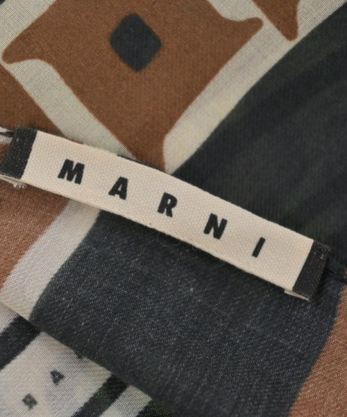 MARNI ผ้าคลุมไหล่