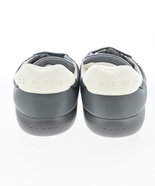 MARNI รองเท้าผ้าใบ