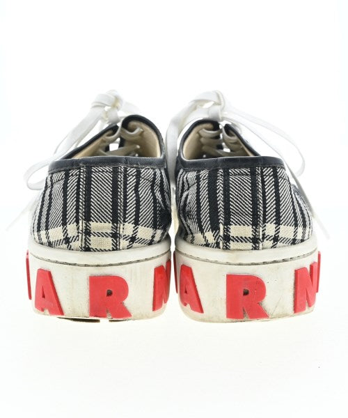 MARNI รองเท้าผ้าใบ