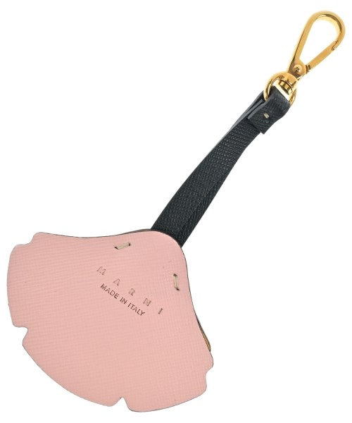 MARNI เครื่องประดับบนกระเป๋า
