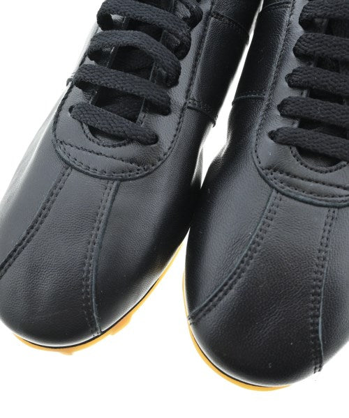 MARNI รองเท้าผ้าใบ