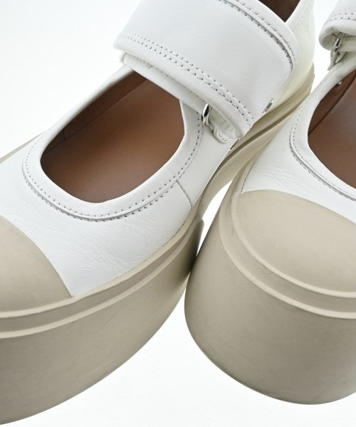 MARNI รองเท้าผ้าใบ