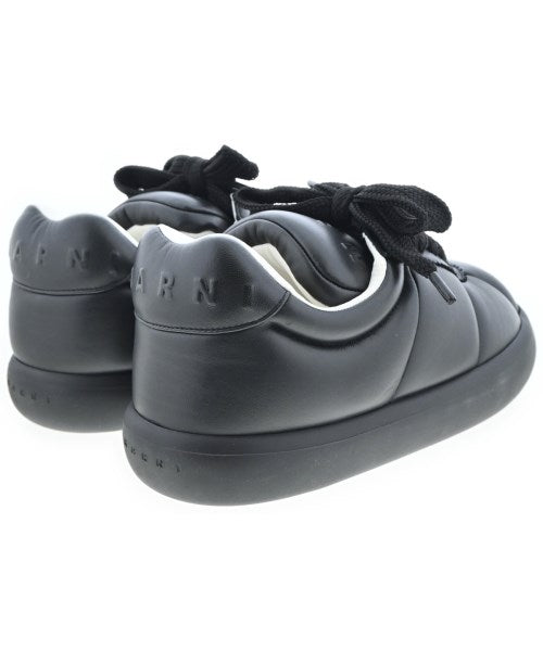 MARNI รองเท้าผ้าใบ